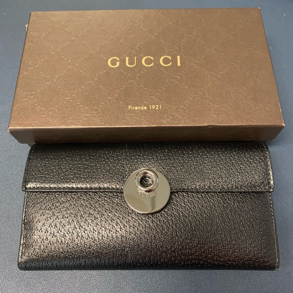 Brand New Gucci wallet